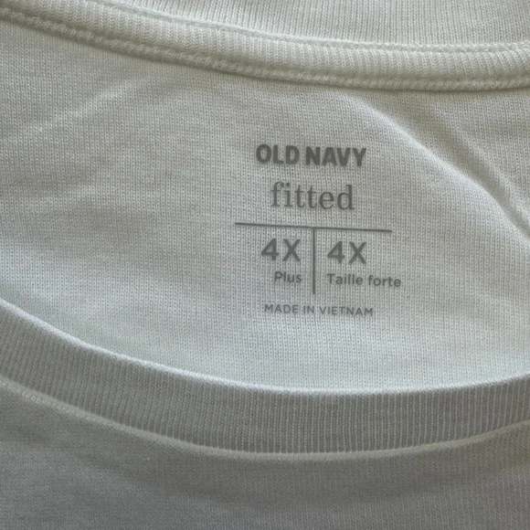 Old Navy 4X Fitted White Tshirt NWT - Picture 2 of 3